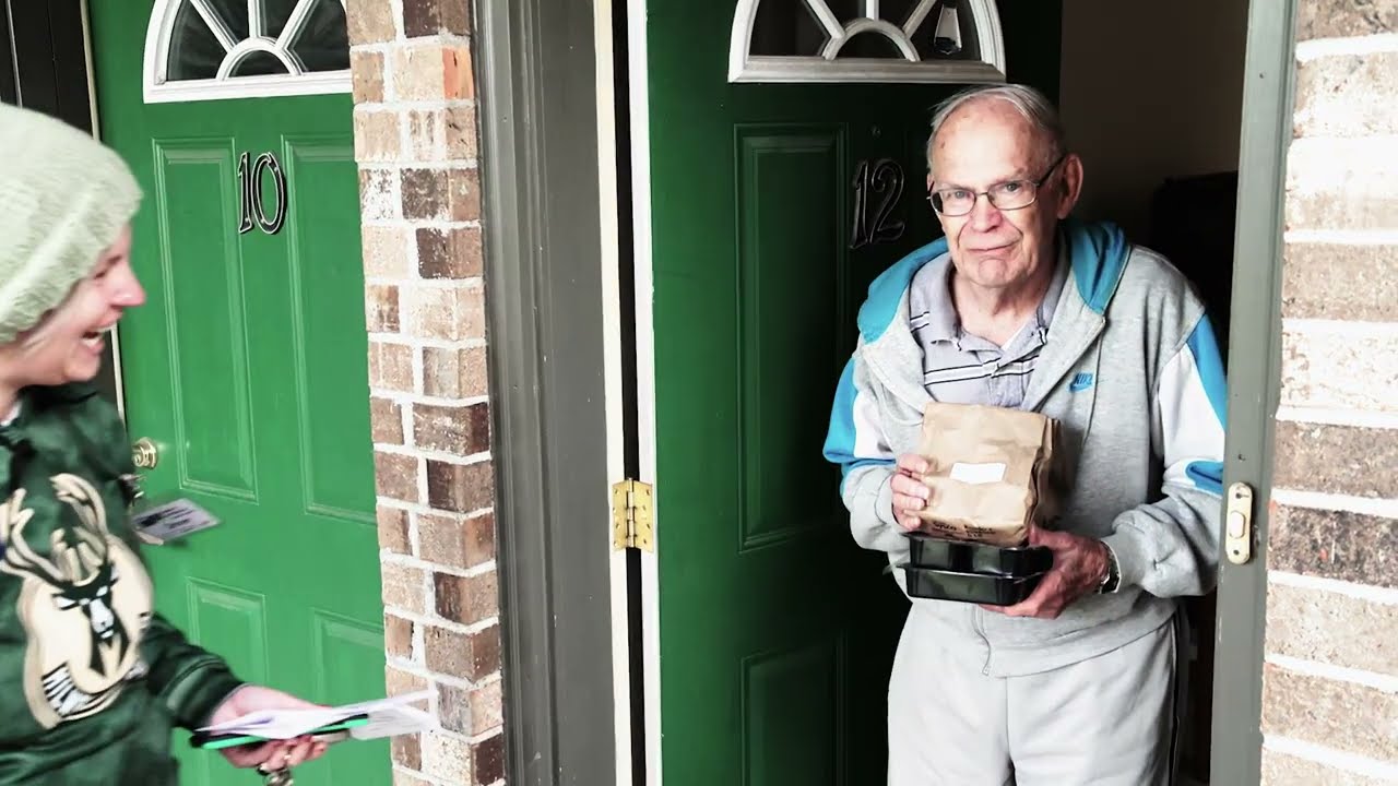 Meals on Wheels of Kenosha: Make a Seniors Day