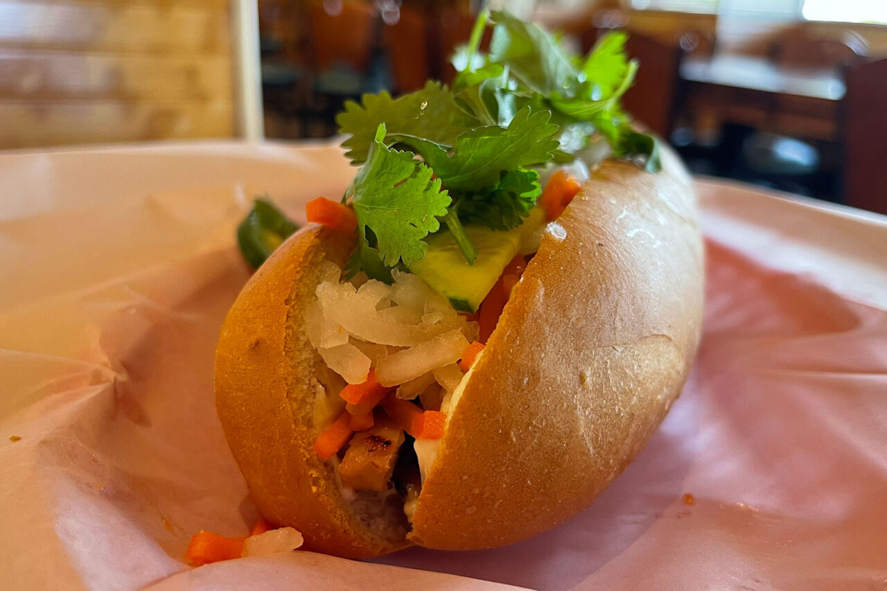 Kenosha Eats Grilled Pork Chop Bánh Mì Sandwich