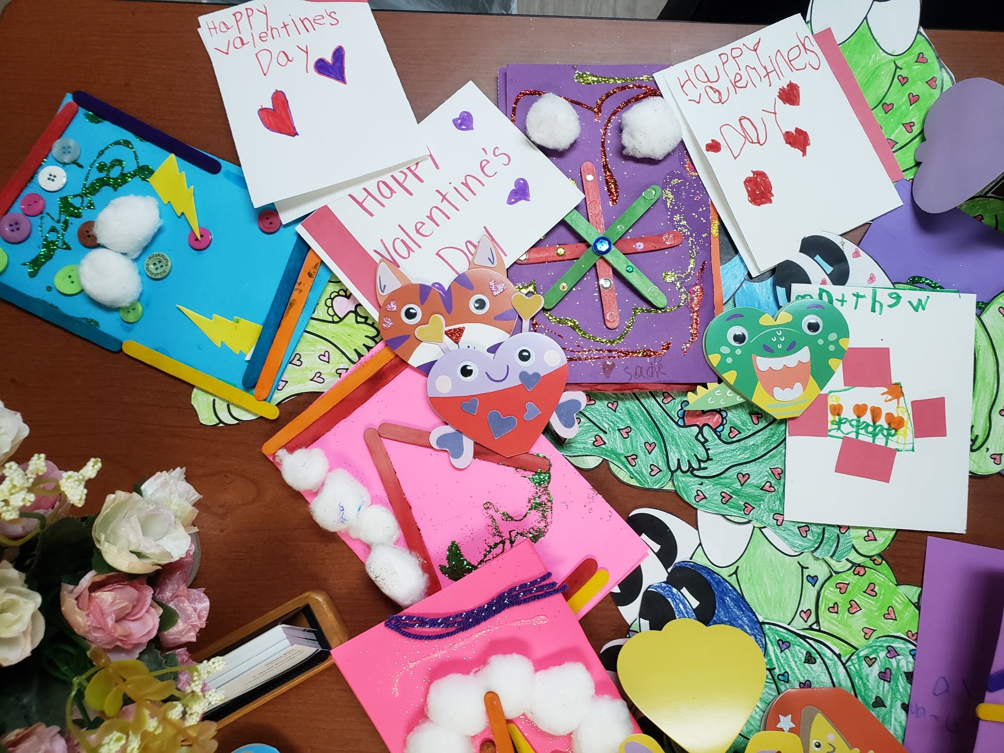 Grant Elementary students share Valentine’s Day cards with The Bay at