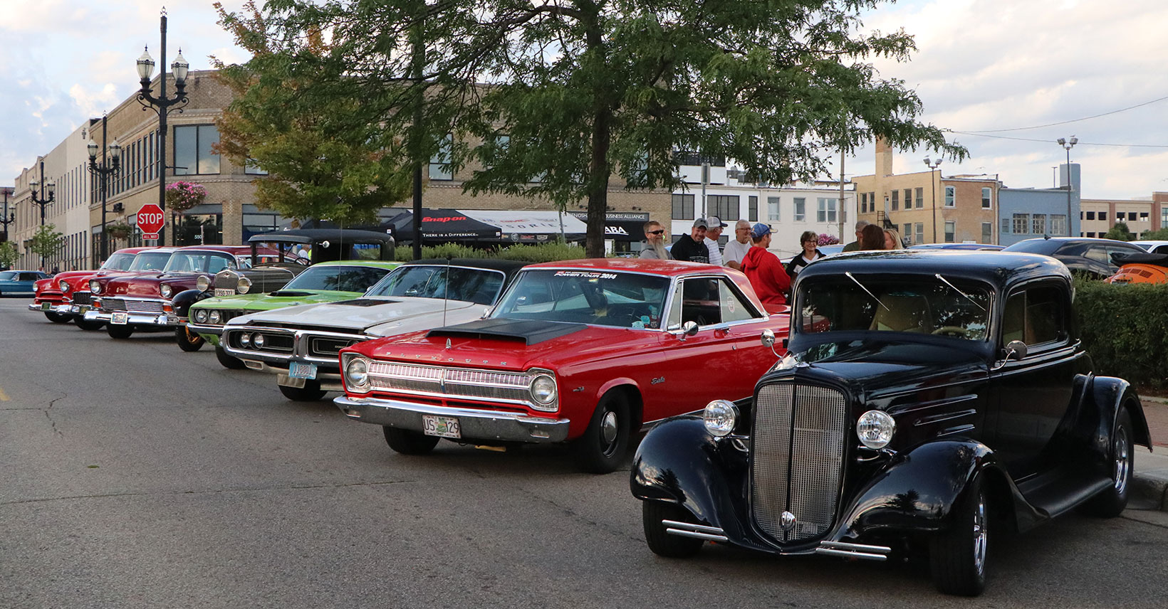 Capturing Kenosha The beauty of the Classic Car Cruisein