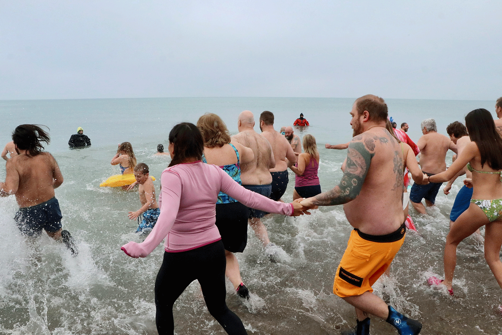 Capturing Kenosha Polar Bear Swim Kenosha Com