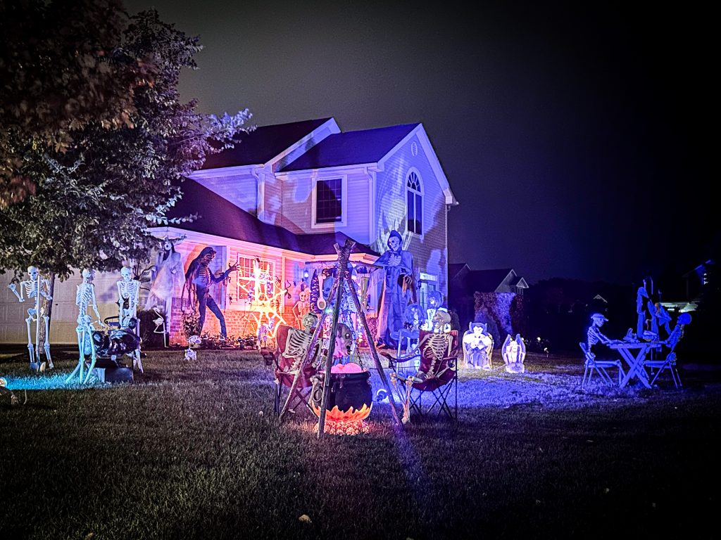 halloween lights tour