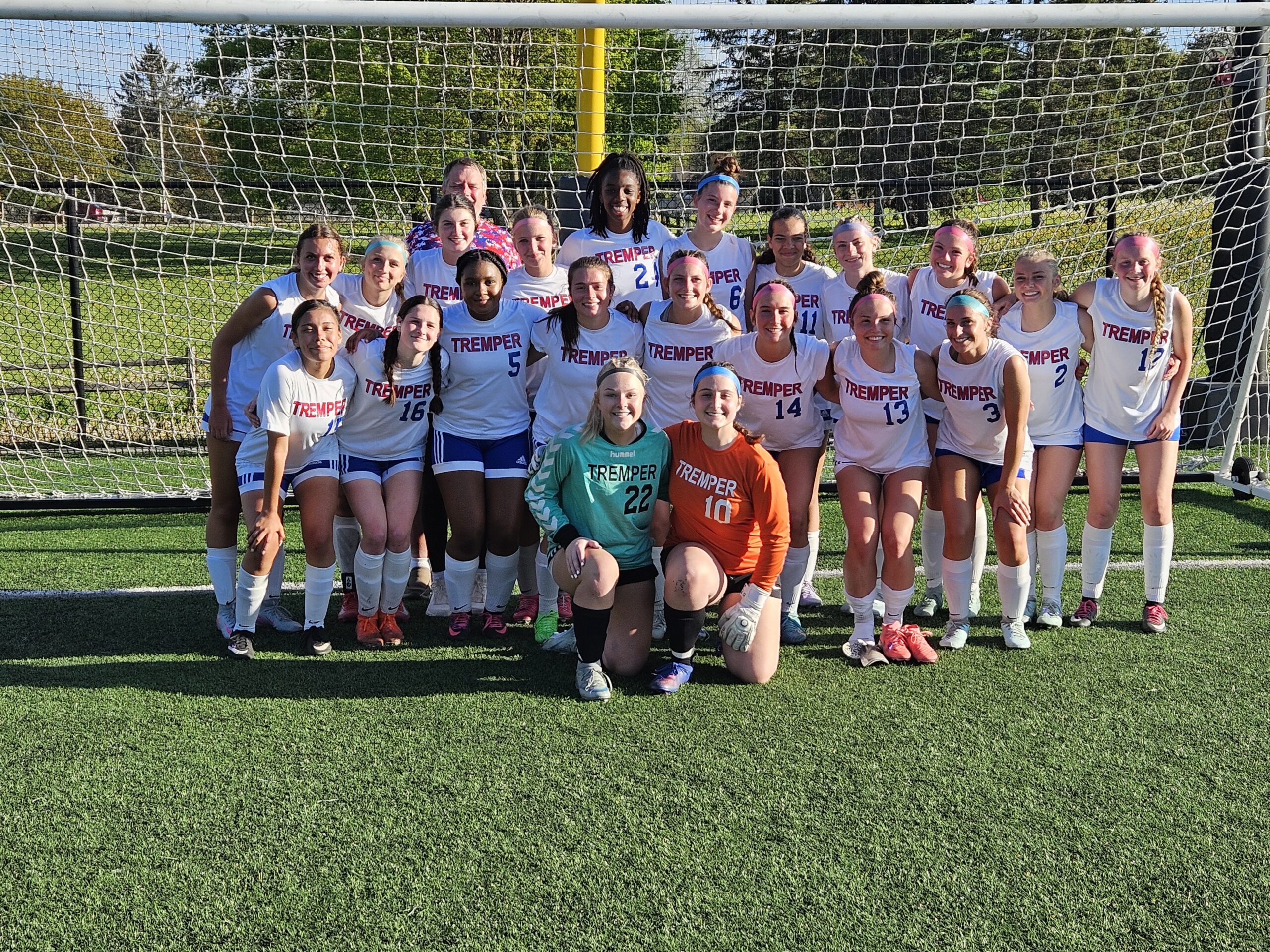 2025 Tremper High School Girls Soccer Team Photo