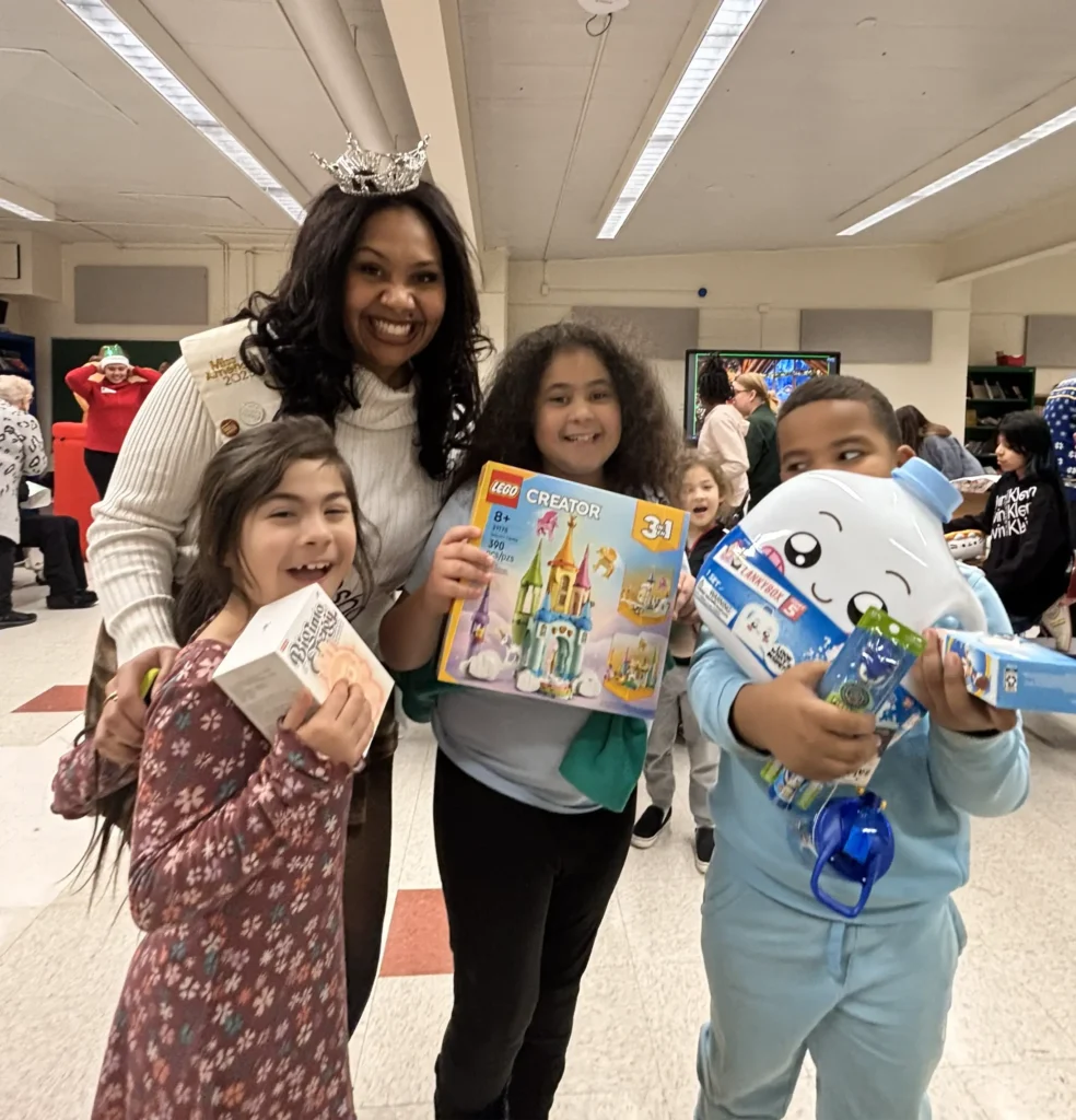 Gifts 4 Kids - Mahone Foundation, United Way of Kenosha County and BCU