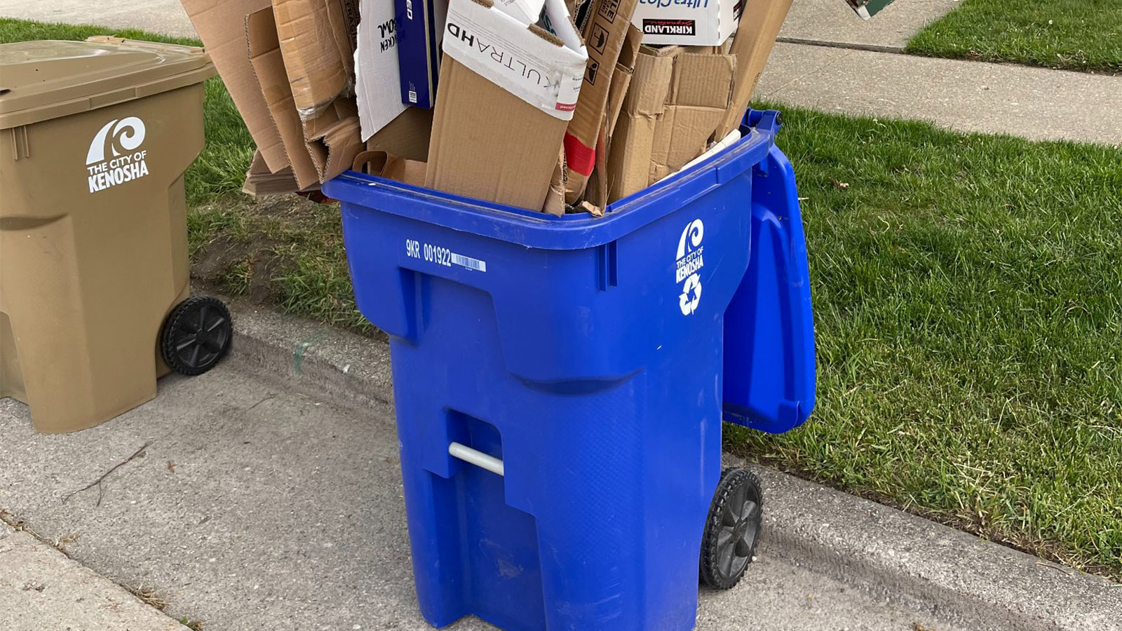 City Garbage City Garbage Cans Curbside