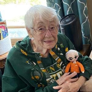 Joan-Holman-Obituary-Photo1-300×300 (1)